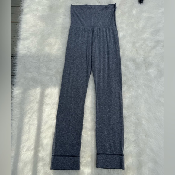Gray lounge pants with ankle snaps by Splendid.  Size small. - Picture 1 of 7